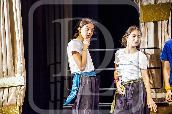 DL_150618_0105