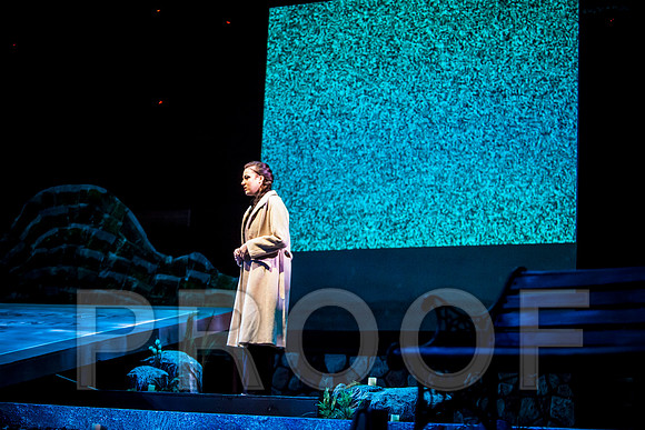 DL_130205_0018