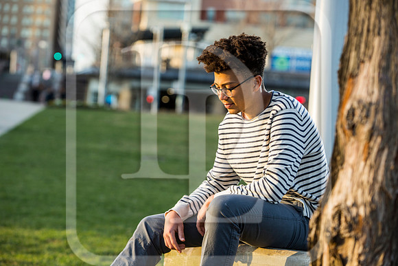 DL_180327_1072